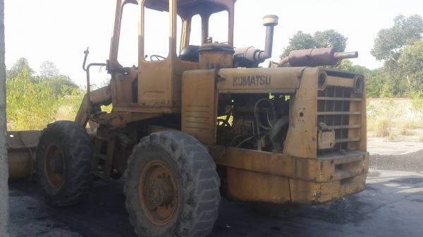 รถตัก JH 63 ราคาถูก (KOMATSU)