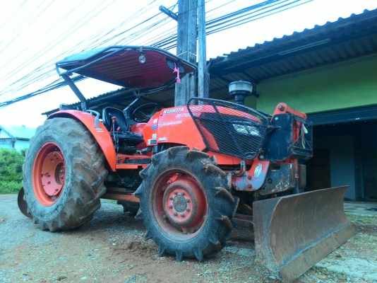 ายรถไถ KUBOTA M7040 พร้อมอุปกรณ์ดันหน้าและผาน6 CMT  ราคา 430,000 มีรถขนส่งบริการทั่วไทย สอบถาม DC Tractor Rayong 0818618678,0899347475 id line=0818618678 id line=0899347475  https://www.facebook.com/DC-Tractor-Rayong-307154532717928/shop?rid=3071545327179