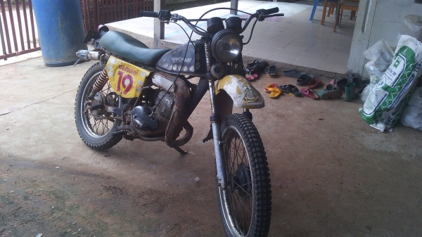 ts 125 แห้งๆตามสภาพขี่มันมากเครื่องเน่นเดิม ขาสตาสไม่เชื่อม