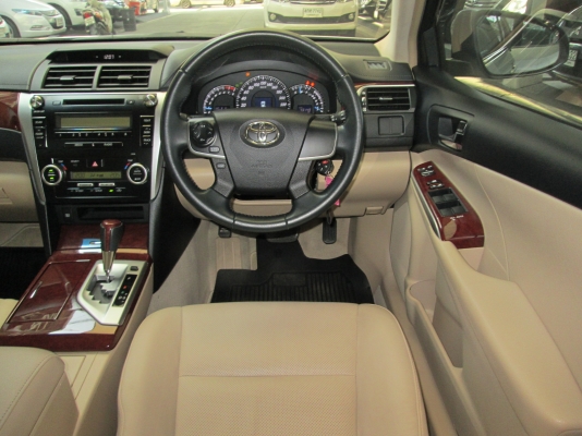 ขายโตโยต้า คัมรี่ 2.0 G ปี 12