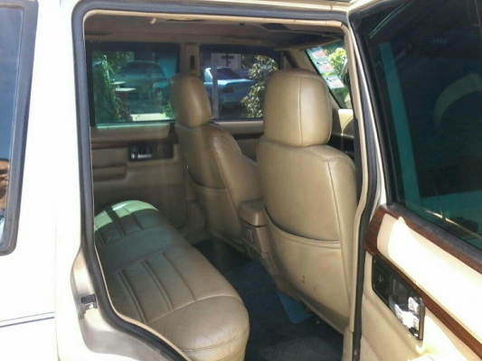 รถจี๊ป 4x4 เครื่อง4000ซีซี