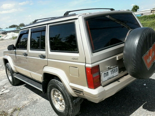 รถจี๊ป 4x4 เครื่อง4000ซีซี