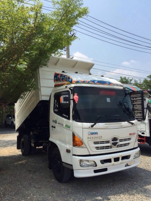 ขายรถหกล้อดัมพ์ Hino FC9J เครื่อง 175 แรง ปี 56 ดัมพ์สามมิตรรถสวยๆพร้อมใช้งาน ขายรถหกล้อดัมพ์ Hino FC9J เครื่อง 175 แรง ปี 56 ดัมพ์สามมิตรรถสวยๆพร้อมใช้งาน