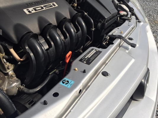 ขาย HONDA JAZZ เครื่อง1.5 E ตัวท็อปสุด ปี 2004 - 2547 มี ABS AIRBAG 2 ลูก รถไม่เคยติดแก็ส ครับ รับประกันให้ครับ เกียร์ออโต้ สีเทา เครื่องดี เงียบ วิ่งนื่ม พวงมาลัยเพาเวอร์