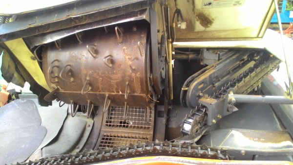 รถเกี่ยวข้าว คูโบต้า