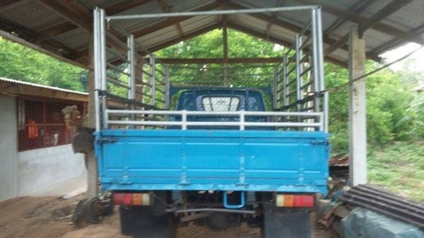 ขาย6ล้อช่วงสั้น ISUZU TLD เครื่องดี แชชซีสวย ดูรถได้ที่ อ.บัวใหญ่ จ.นครราชสีมา TEL.0857698049 0887115178 ID LINE ps5599 (ราคา130000)