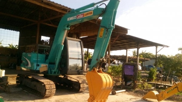 ขายรถแมคโค SK-60-3 เก็บทำสีใหม่ เครื่องเดิมปั้มเดิมบุ้งกี้ใหม่ช่วงล่างแจ่มคับขายไม่แพงคับ