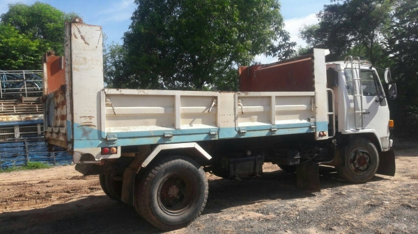 ขาย6ล้อดั้มพ์ISUZU ROCKY 165แรง สภาพสวย รถห้าง ยาง900R.20 เครื่องดี แชชซีสวย เอกสารพร้อมโอน กระบะยาว4.3m ดูรถได้ที่ อ.ประทาย จ.นครราชสีมา TEL.0857698049 0887115178 ID LINE ps5599(ราคา550,000) ขาย6ล้อดั้มพ์ISUZU ROCKY 165แรง สภาพสวย รถห้าง ยาง900R.20 เครื่องดี แชชซีสวย เอกสารพร้อมโอน กระบะยาว4.3m ดูรถได้ที่ อ.ประทาย จ.นครราชสีมา TEL.0857698049 0887115178 ID LINE ps5599(ราคา550,000)