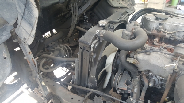 ขาย 6 ล้อ ISUZU NKR 120 แรง