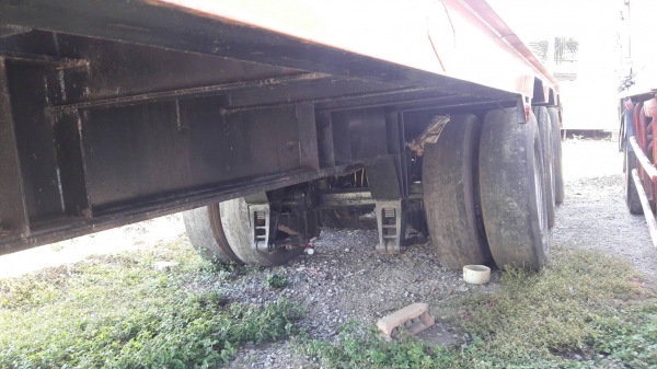 รถหัวลาก  HINO   6  ล้อ