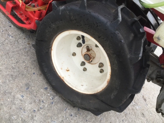 รถเกี่ยวข้าวแบบเดินตาม มัดรวง YANMAR 15,500 บาท