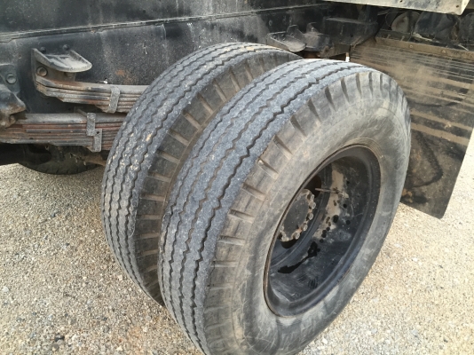 รถอีซูซุ 6 ล้อดั้ม FTR  195 แรงม้า. ปี 43.    สนใจติดต่อ  081 - 6079515