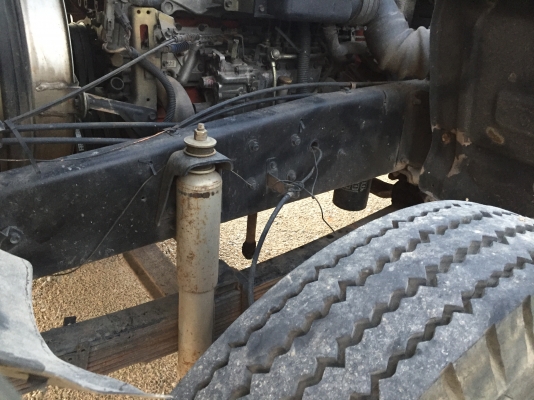 รถอีซูซุ 6 ล้อดั้ม FTR  195 แรงม้า. ปี 43.    สนใจติดต่อ  081 - 6079515