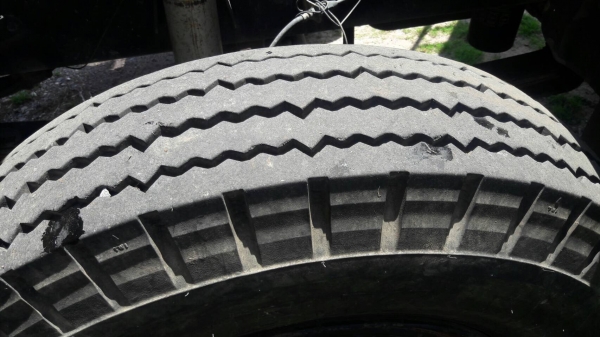 รถอีซูซุ 6 ล้อดั้ม FTR  195 แรงม้า. ปี 43.    สนใจติดต่อ  081 - 6079515