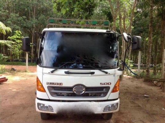 รถอีซูซุ 6 ล้อดั้ม FTR  195 แรงม้า. ปี 43.    สนใจติดต่อ  081 - 6079515