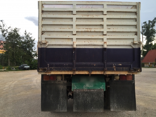 รถอีซูซุ 6 ล้อดั้ม FTR  195 แรงม้า. ปี 43.    สนใจติดต่อ  081 - 6079515