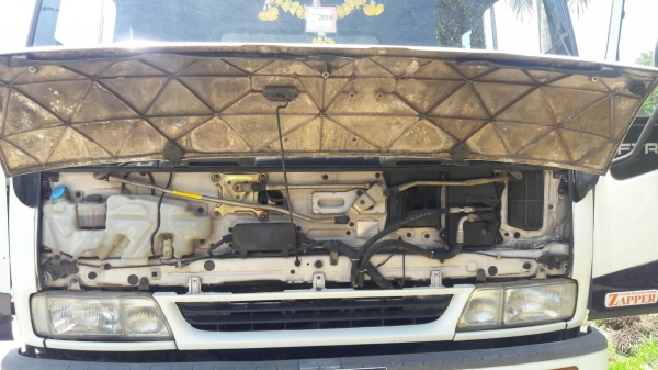 รถอีซูซุ 6 ล้อดั้ม FTR  195 แรงม้า. ปี 43.    สนใจติดต่อ  081 - 6079515