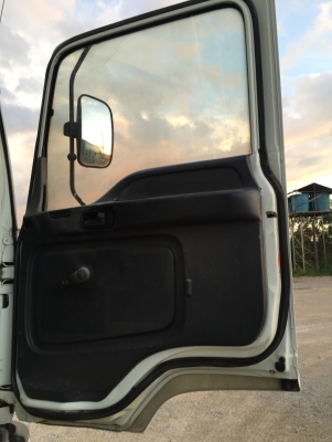 รถอีซูซุ 6 ล้อดั้ม FTR  195 แรงม้า. ปี 43.    สนใจติดต่อ  081 - 6079515