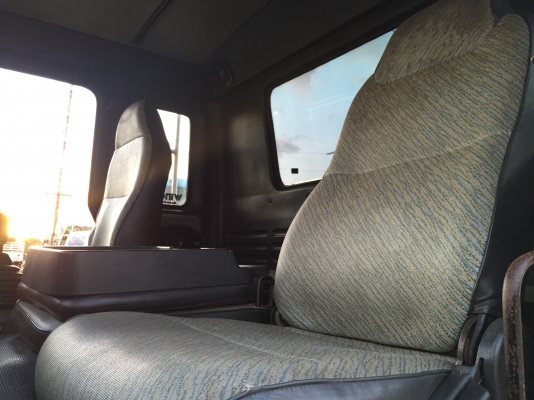 รถอีซูซุ 6 ล้อดั้ม FTR  195 แรงม้า. ปี 43.    สนใจติดต่อ  081 - 6079515