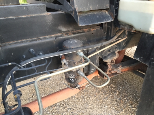 รถอีซูซุ 6 ล้อดั้ม FTR  195 แรงม้า. ปี 43.    สนใจติดต่อ  081 - 6079515