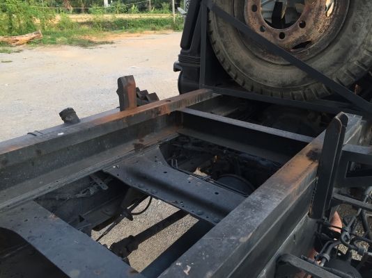 รถอีซูซุ 6 ล้อดั้ม FTR  195 แรงม้า. ปี 43.    สนใจติดต่อ  081 - 6079515