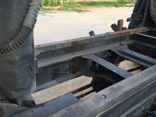 รถอีซูซุ 6 ล้อดั้ม FTR  195 แรงม้า. ปี 43.    สนใจติดต่อ  081 - 6079515