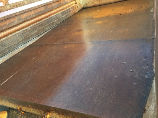 รถอีซูซุ 6 ล้อดั้ม FTR  195 แรงม้า. ปี 43.    สนใจติดต่อ  081 - 6079515