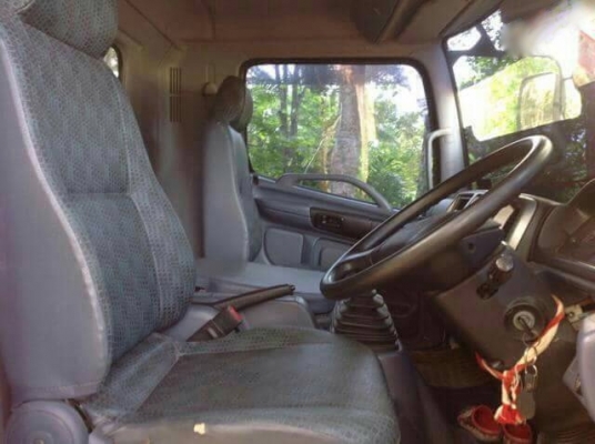 รถอีซูซุ 6 ล้อดั้ม FTR  195 แรงม้า. ปี 43.    สนใจติดต่อ  081 - 6079515