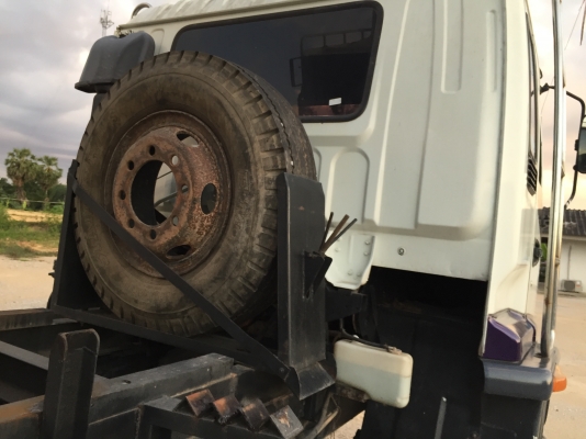 รถอีซูซุ 6 ล้อดั้ม FTR  195 แรงม้า. ปี 43.    สนใจติดต่อ  081 - 6079515