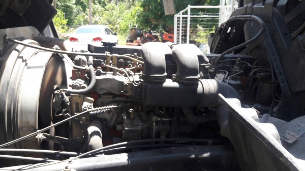 รถอีซูซุ 6 ล้อดั้ม FTR  195 แรงม้า. ปี 43.    สนใจติดต่อ  081 - 6079515