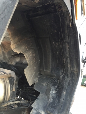 รถอีซูซุ 6 ล้อดั้ม FTR  195 แรงม้า. ปี 43.    สนใจติดต่อ  081 - 6079515