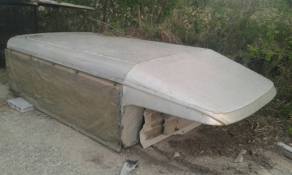 คอกหลังคาอลูมิเนียมสภาพดีไม่ผุประตูหลังครบใส่กระบะตอนเดียว