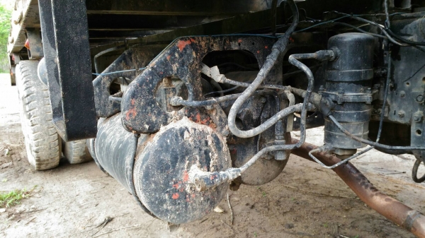 รถมิตซู 10 ล้อ ท้ายลาด เปลื่ยนเครื่อง 195 แรงม้า. ปี 31.   สนใจติดต่อ  081 - 6079515