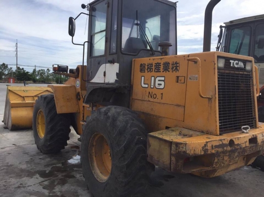 รถตักล้อยาง TCM L16 เดิมๆ สวย เล่มทะเบียนพร้อม