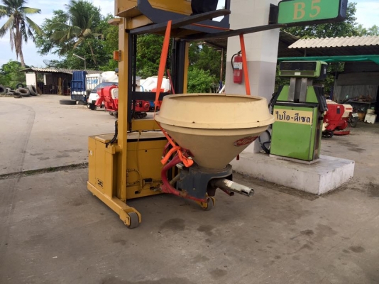 เครื่องหว่านปุ๋ยติดถ้ายรถไถ Nipplo มือสองญี่ปุ่น ขายถูก