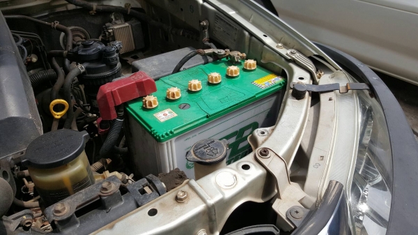 ขาย TOYOTA FORTUNER 3.0 V 4WD เกียร์ออโต้ ปี 2005/2548 รถสวยเดิม เล่มทะเบียนพร้อมโอนครับ