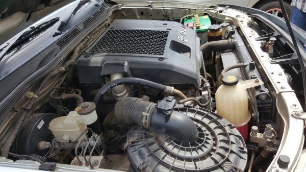 ขาย TOYOTA FORTUNER 3.0 V 4WD เกียร์ออโต้ ปี 2005/2548 รถสวยเดิม เล่มทะเบียนพร้อมโอนครับ