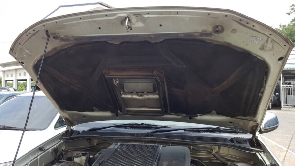 ขาย TOYOTA FORTUNER 3.0 V 4WD เกียร์ออโต้ ปี 2005/2548 รถสวยเดิม เล่มทะเบียนพร้อมโอนครับ