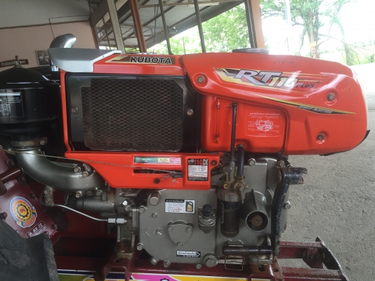 ขายเครื่องคูโบต้าRT110พลัส พร้อมตัวรถ กะทิงแดงKS72 3เกียร์. ขายราคา 46500 บาท สนใจโทร 0875266011