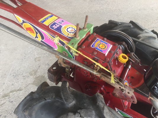 ขายเครื่องคูโบต้าRT110พลัส พร้อมตัวรถ กะทิงแดงKS72 3เกียร์. ขายราคา 46500 บาท สนใจโทร 0875266011