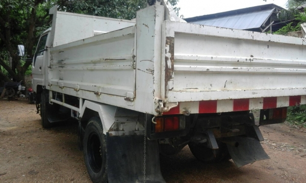 ขาย TOYOTA 6ล้อดั๊มพ์ 5คิว BU211 เครื่อง14B 115แรง