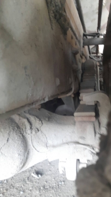 รถนิสสัน  10  ล้อ UD โม่ปูน CWM431 / 250 แรงม้า. ปี 46.   สนใจติด่อ  081 - 6079515