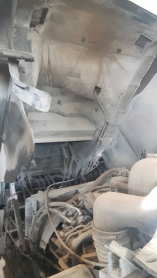 รถนิสสัน  10  ล้อ UD โม่ปูน CWM431 / 250 แรงม้า. ปี 46.   สนใจติด่อ  081 - 6079515