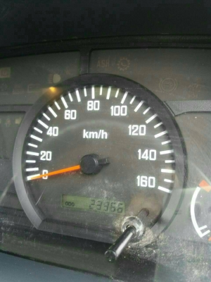 รถอีซูซุ 6 ล้อ NPR 150 แรงม้า. ปี 57. , ( รถวิ่ง 23,xxx กม. )    สนใจติดต่อ  081 - 6079515