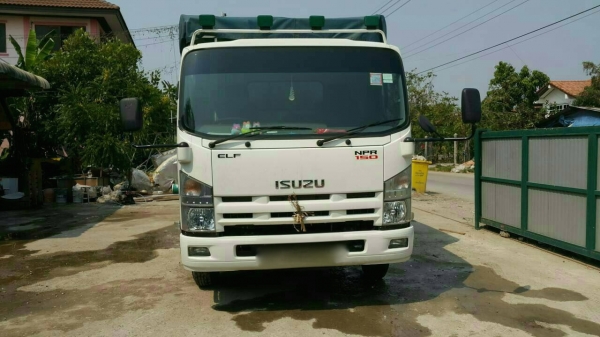 รถอีซูซุ 6 ล้อ NPR 150 แรงม้า. ปี 57. , ( รถวิ่ง 23,xxx กม. )    สนใจติดต่อ  081 - 6079515