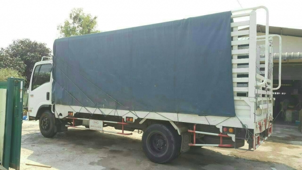 รถอีซูซุ 6 ล้อ NPR 150 แรงม้า. ปี 57. , ( รถวิ่ง 23,xxx กม. )    สนใจติดต่อ  081 - 6079515