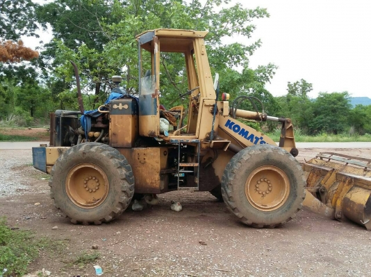 ขาย รถตัก KOMATSU 510 กรองคู่ สภาพใช้งานได้ปกติ ราคาต่อรองได้ครับ