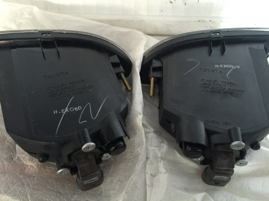 ขาย ไฟสปอร์ตไลท์ ตัดหมอก TOYOTA TIGER D4D