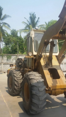 ขายรถตักKOMATSU  515  มีแอร์   พร้อมใช้งาน  ราคาต่อรองได้