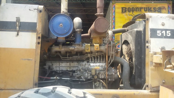 ขายรถตักKOMATSU  515  มีแอร์   พร้อมใช้งาน  ราคาต่อรองได้